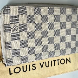 Louis Vuitton Dampier Azur Zippy Wallet